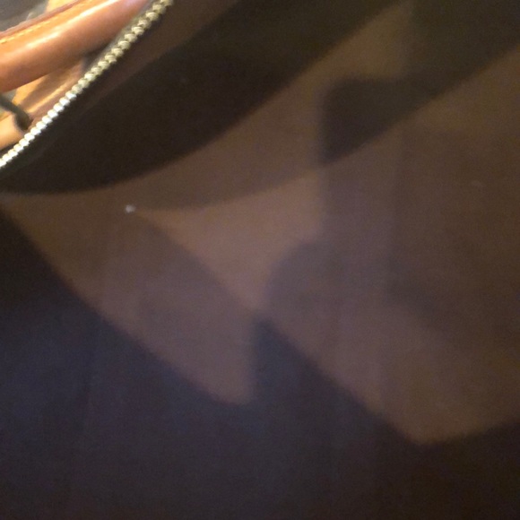 LOUIS VUITTON EUC LARGE TRAVEL BAG WITH STRAP - Picture 7 of 8